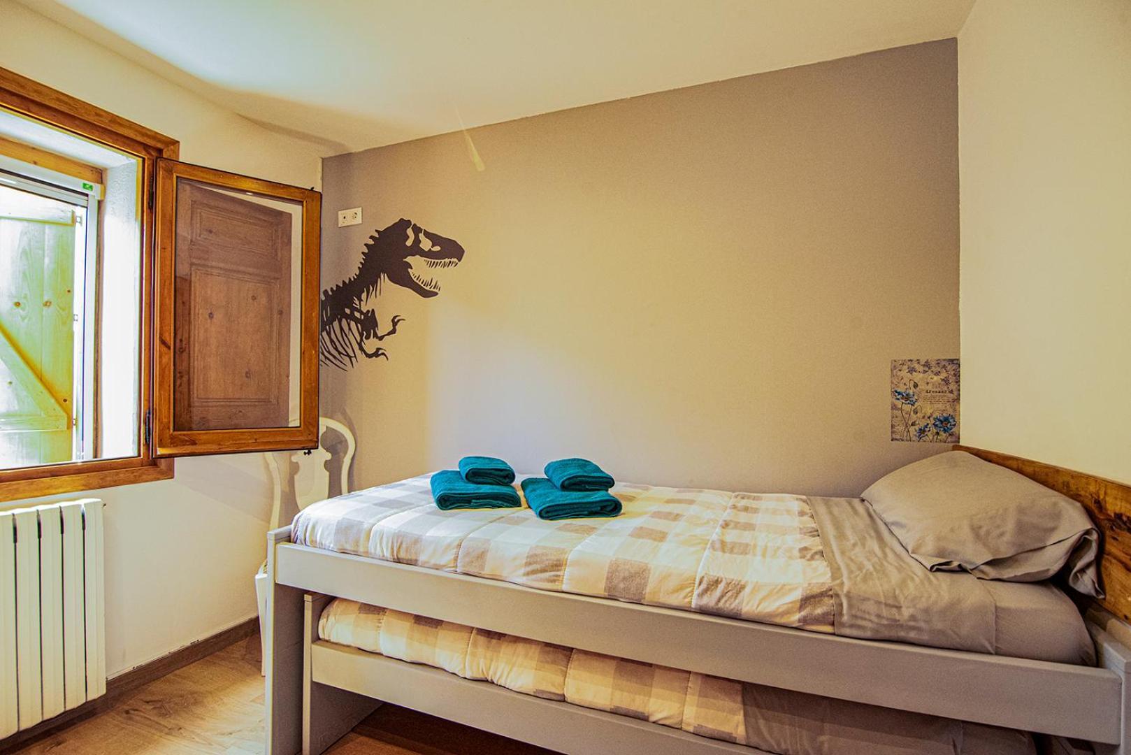 Dinosaur House Apartment Coll de Nargó Екстериор снимка
